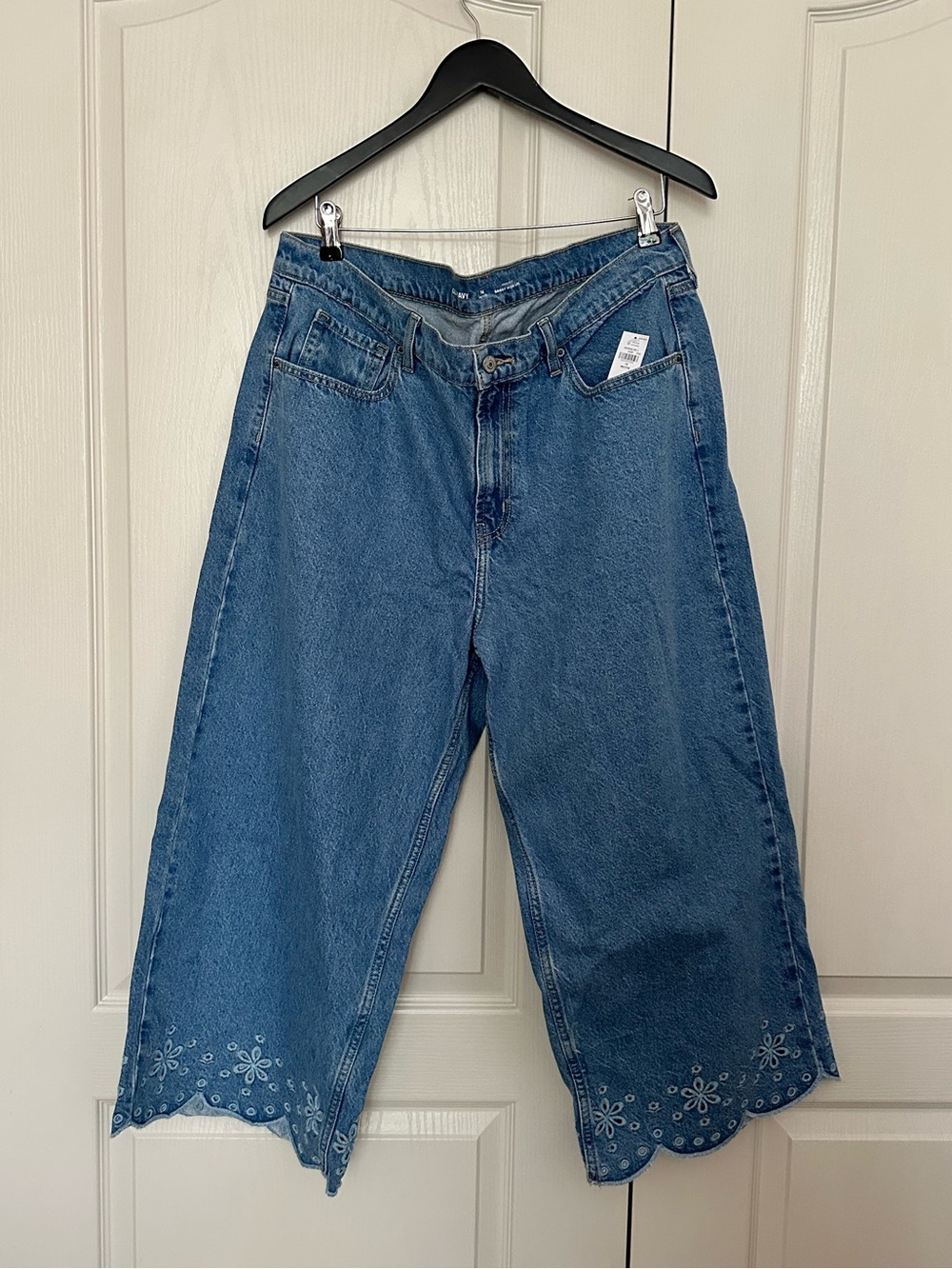 Old Navy High-Rise Baggy Wide Leg Eyelet Jeans